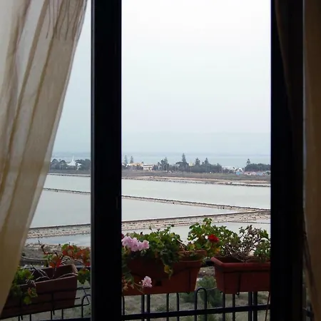 Con Vista Sul Golfo Di *